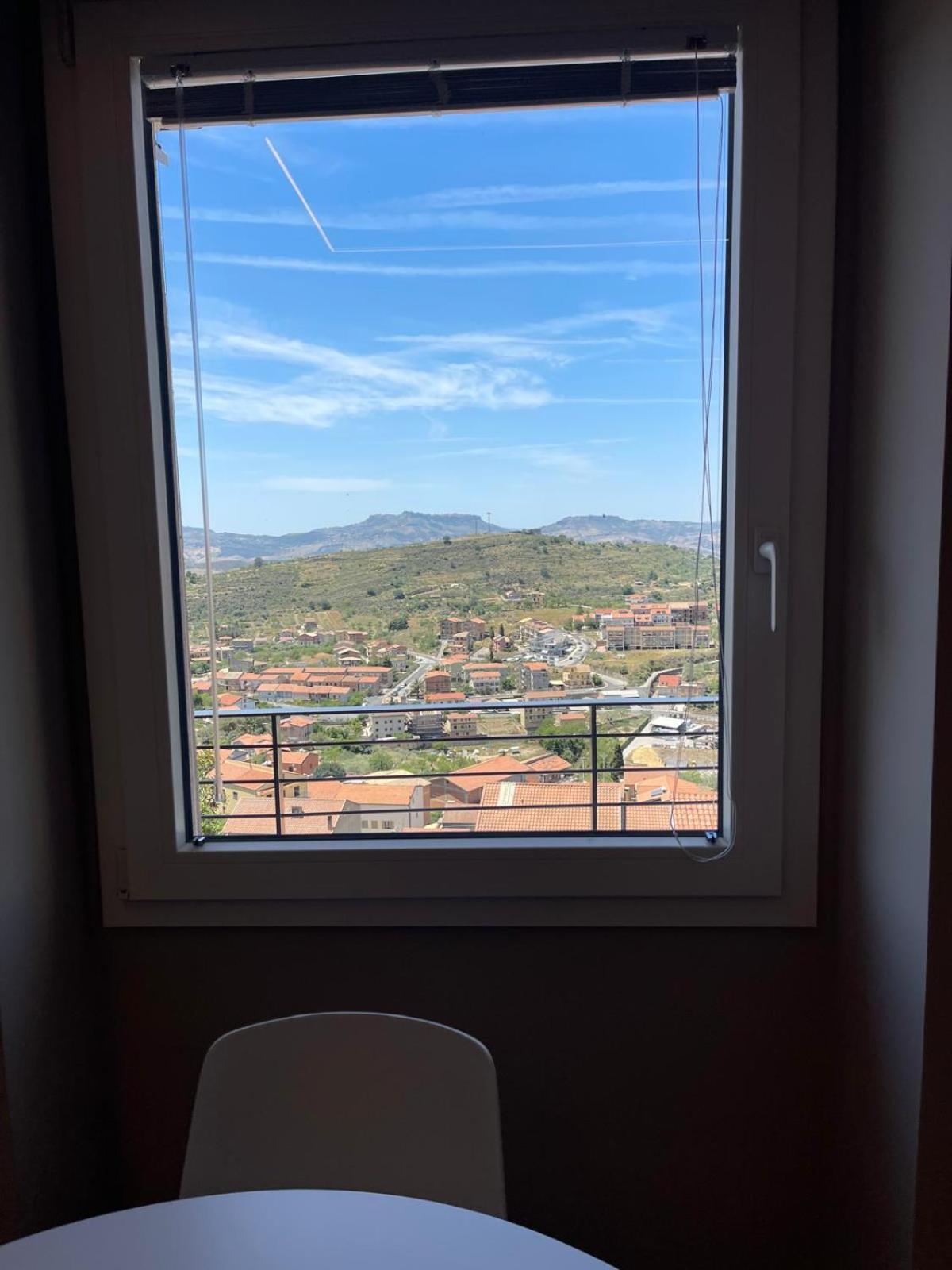 Crysas Home Assoro Экстерьер фото